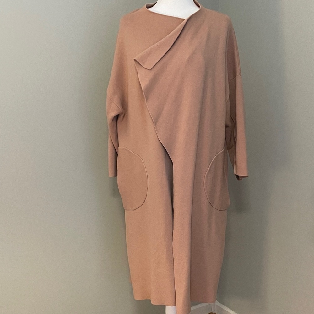 Elegant Tan Women's Cape Coat - Picture 10 of 10